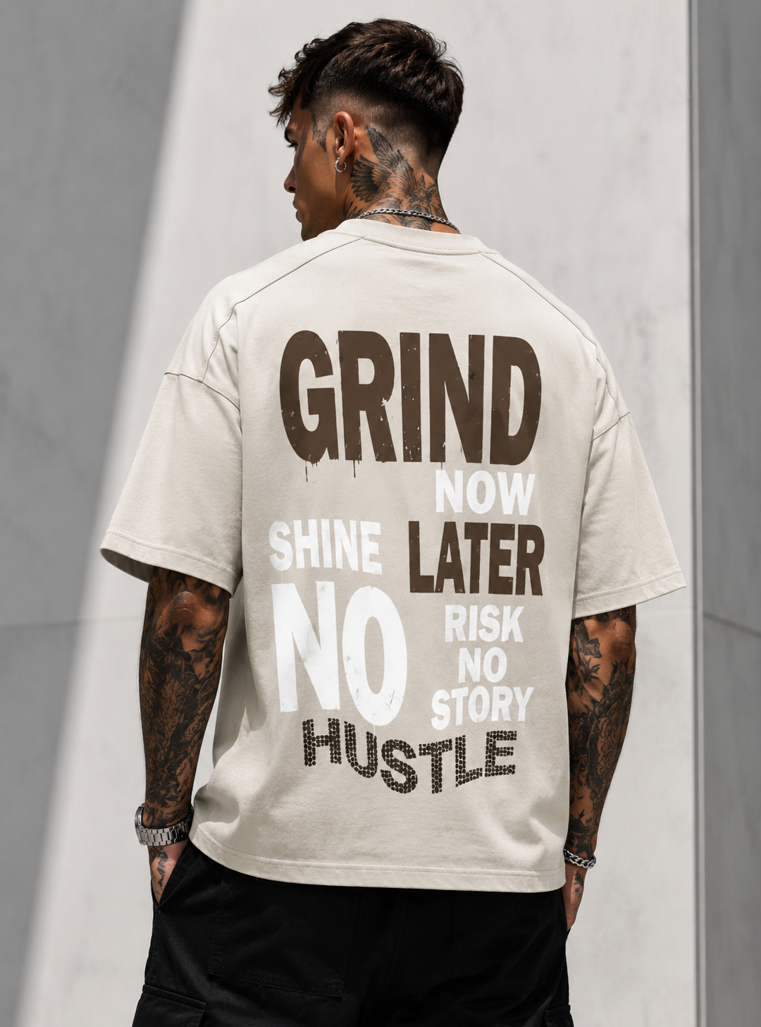 T-shirt ''Grind Now'' Over Con stampa e strass Art. Ts301