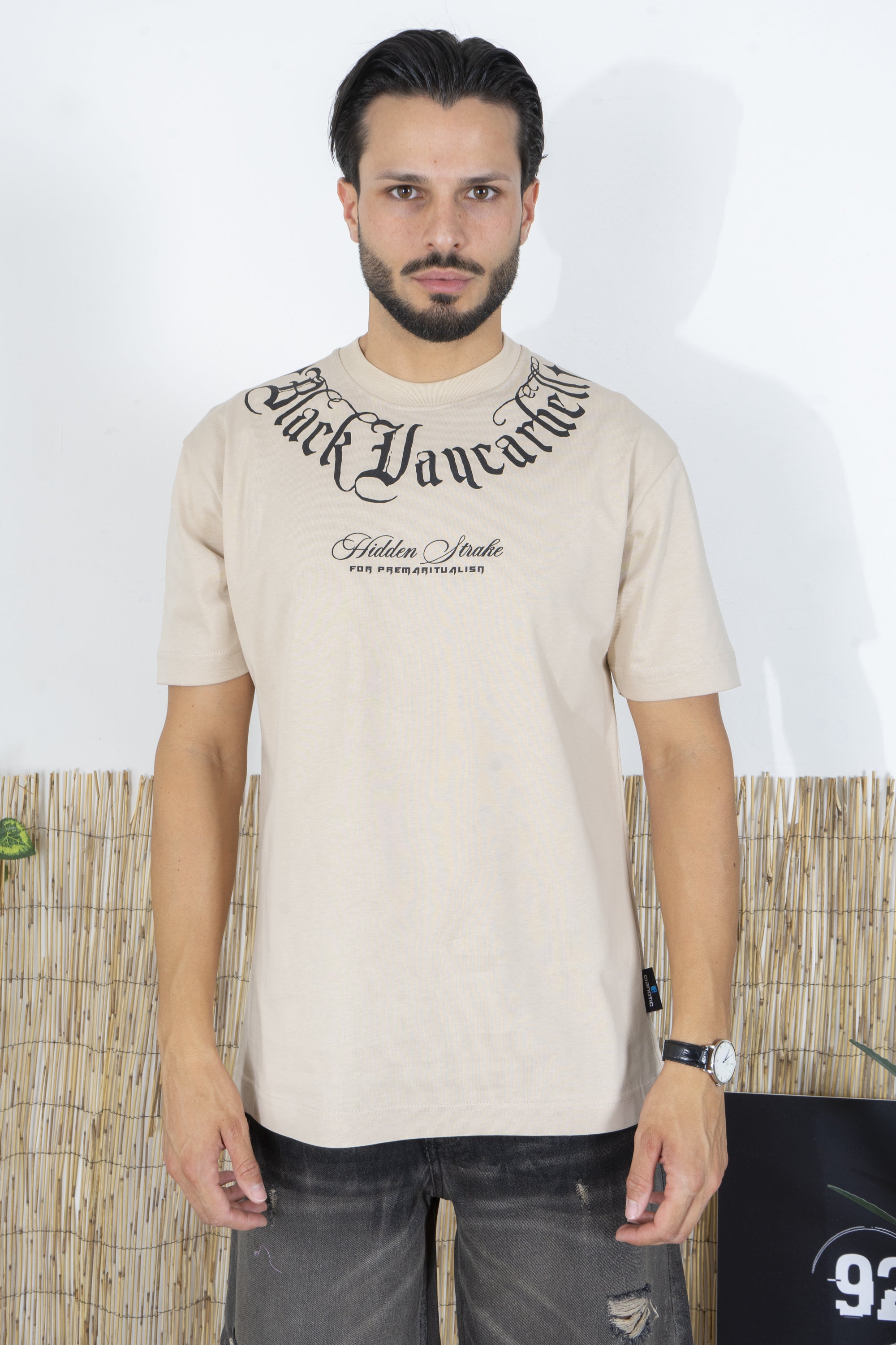 T-Shirt Hidden Con stampa Art. Ts271