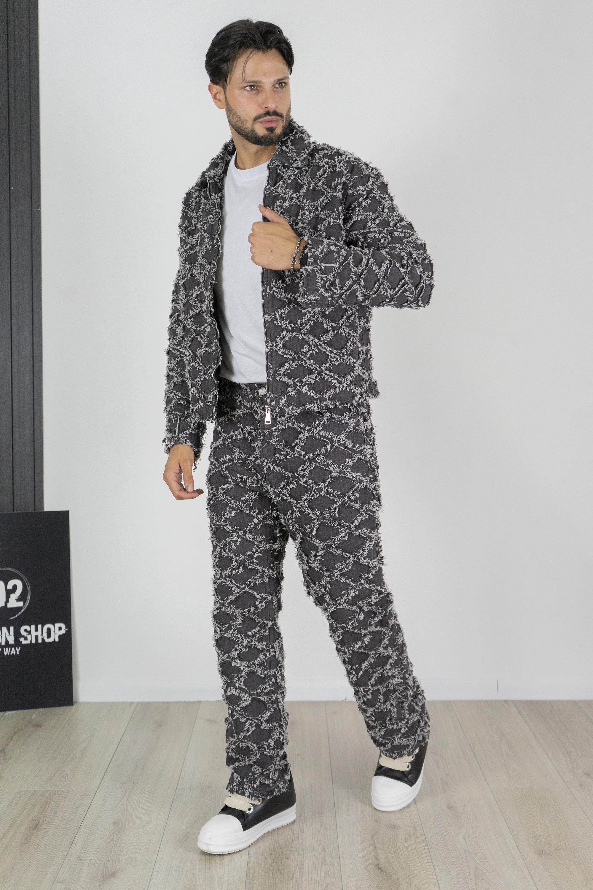 Completo Uomo Denim con Giacca e Pantaloni con Dettagli Frangiati Art. Cd90