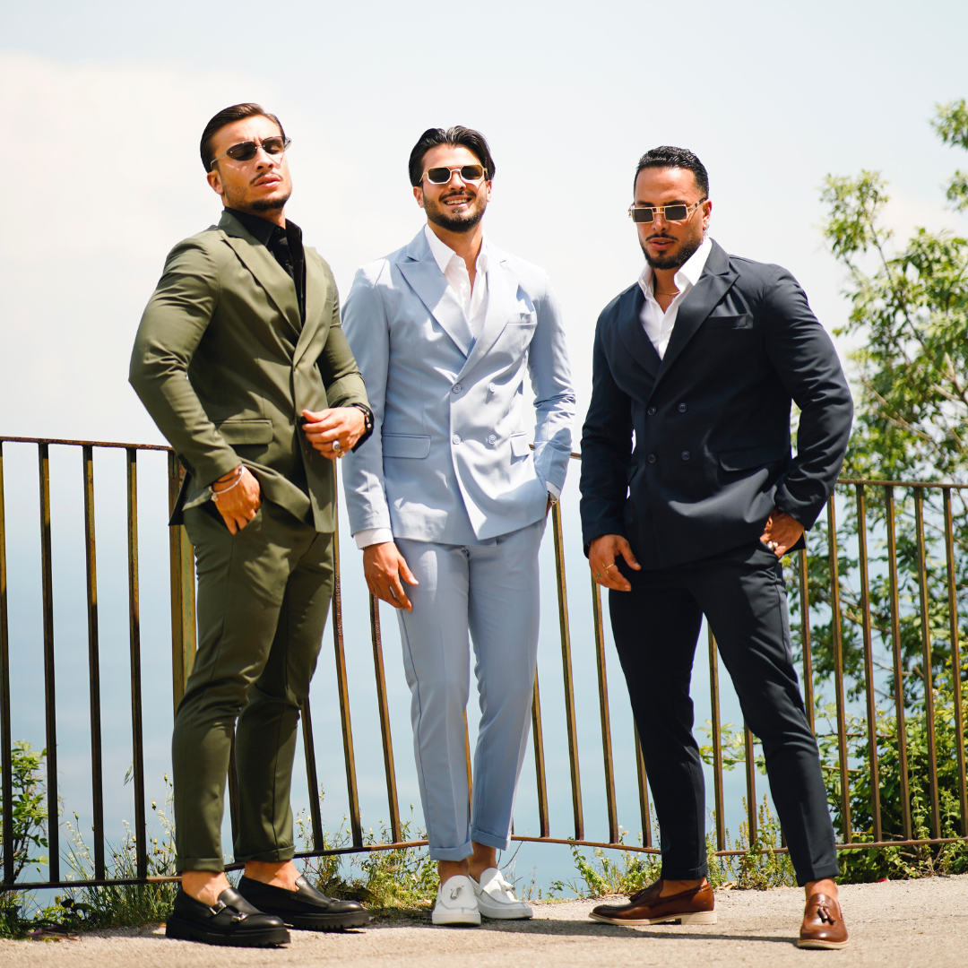 L'arte di scegliere abiti eleganti e casual da uomo: uno stile senza sforzo