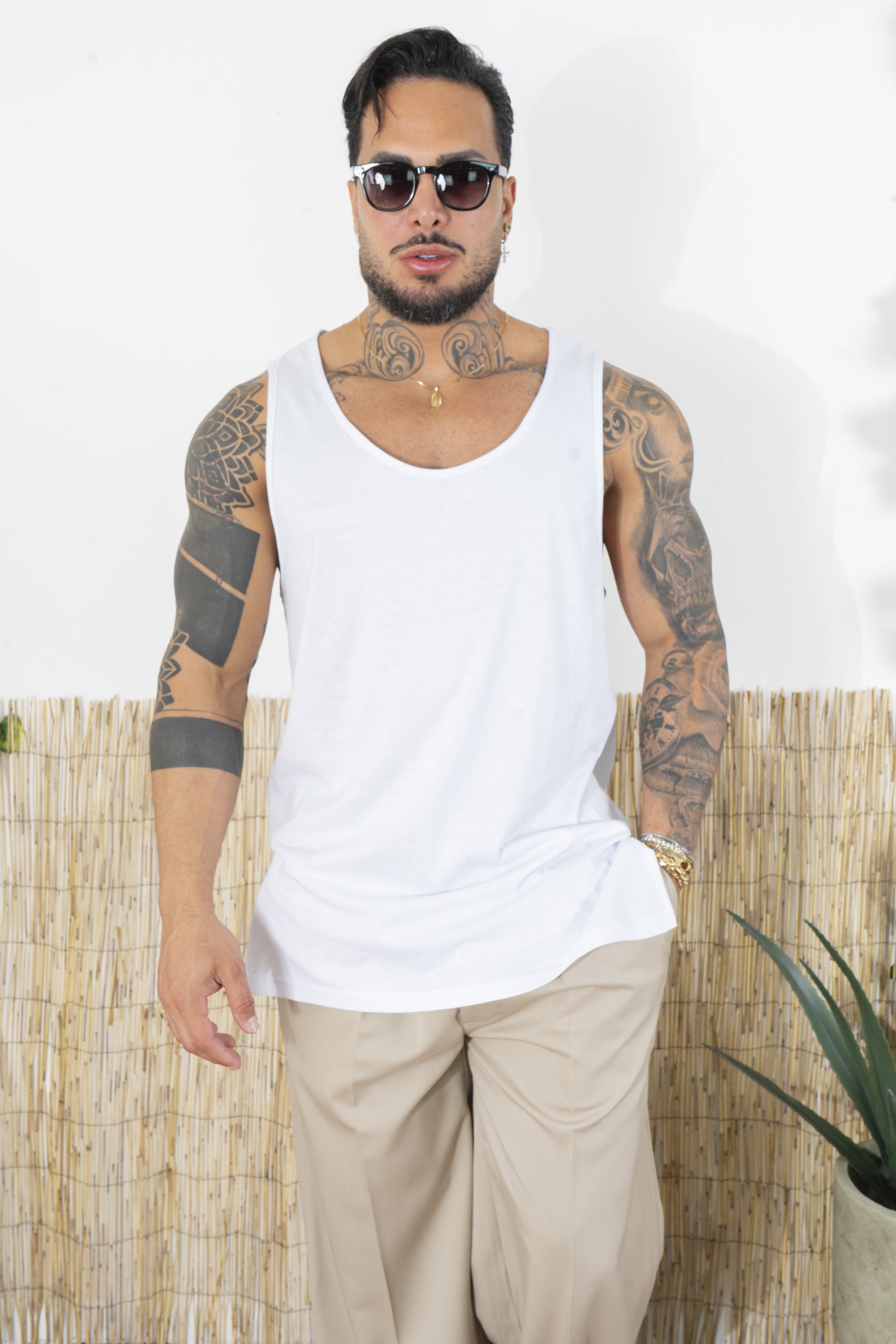 Débardeur pour homme à col large avec découpe latérale Art. Ct05