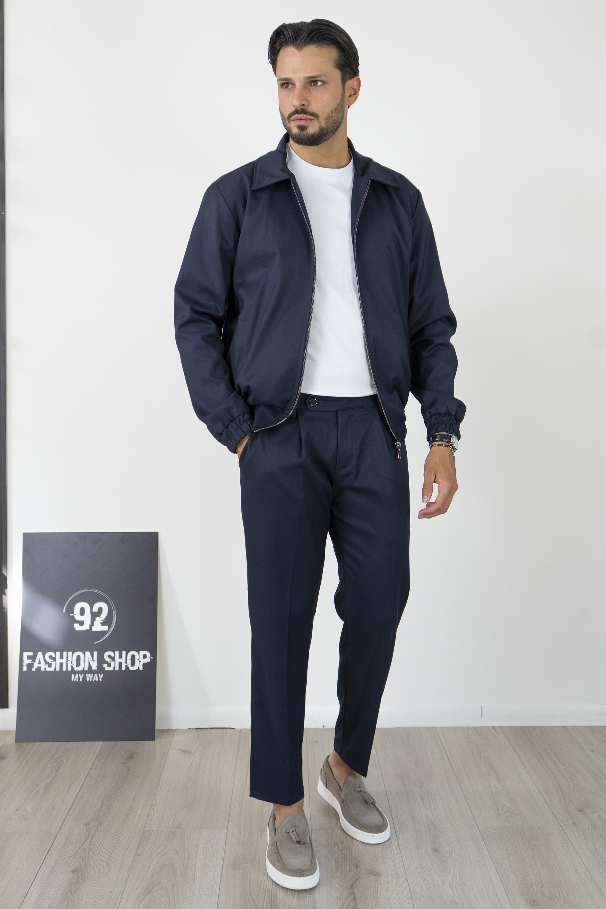 Completo Uomo con Giacca Zip e Pantalone Dritto Art. Cd122