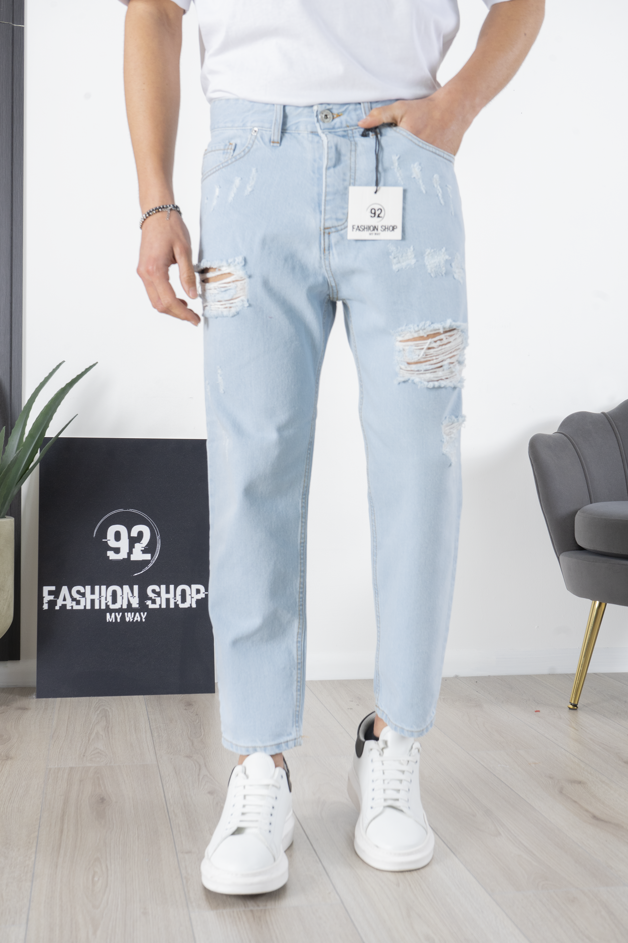 Jeans Uomo Con Strappi e Abrasioni Chiaro Art. Js203