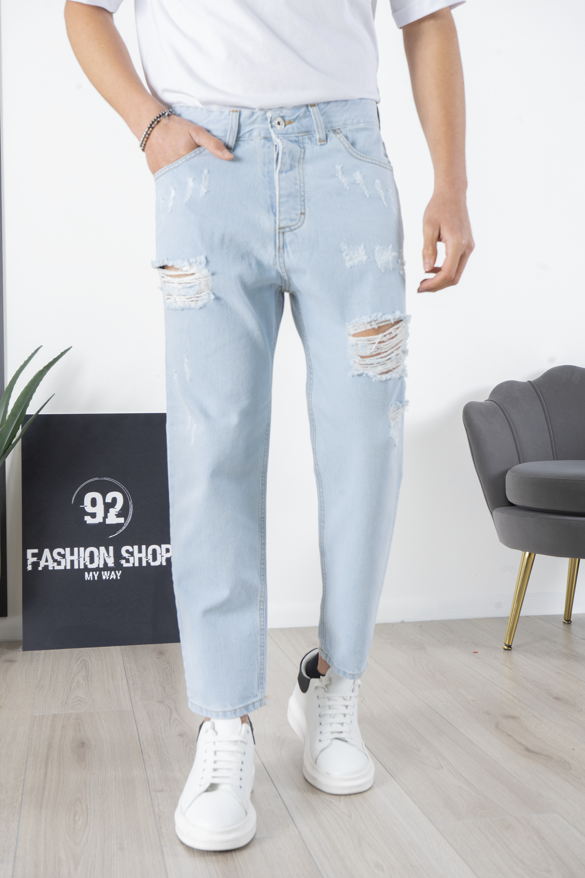 Jeans Uomo Con Strappi e Abrasioni Chiaro Art. Js203