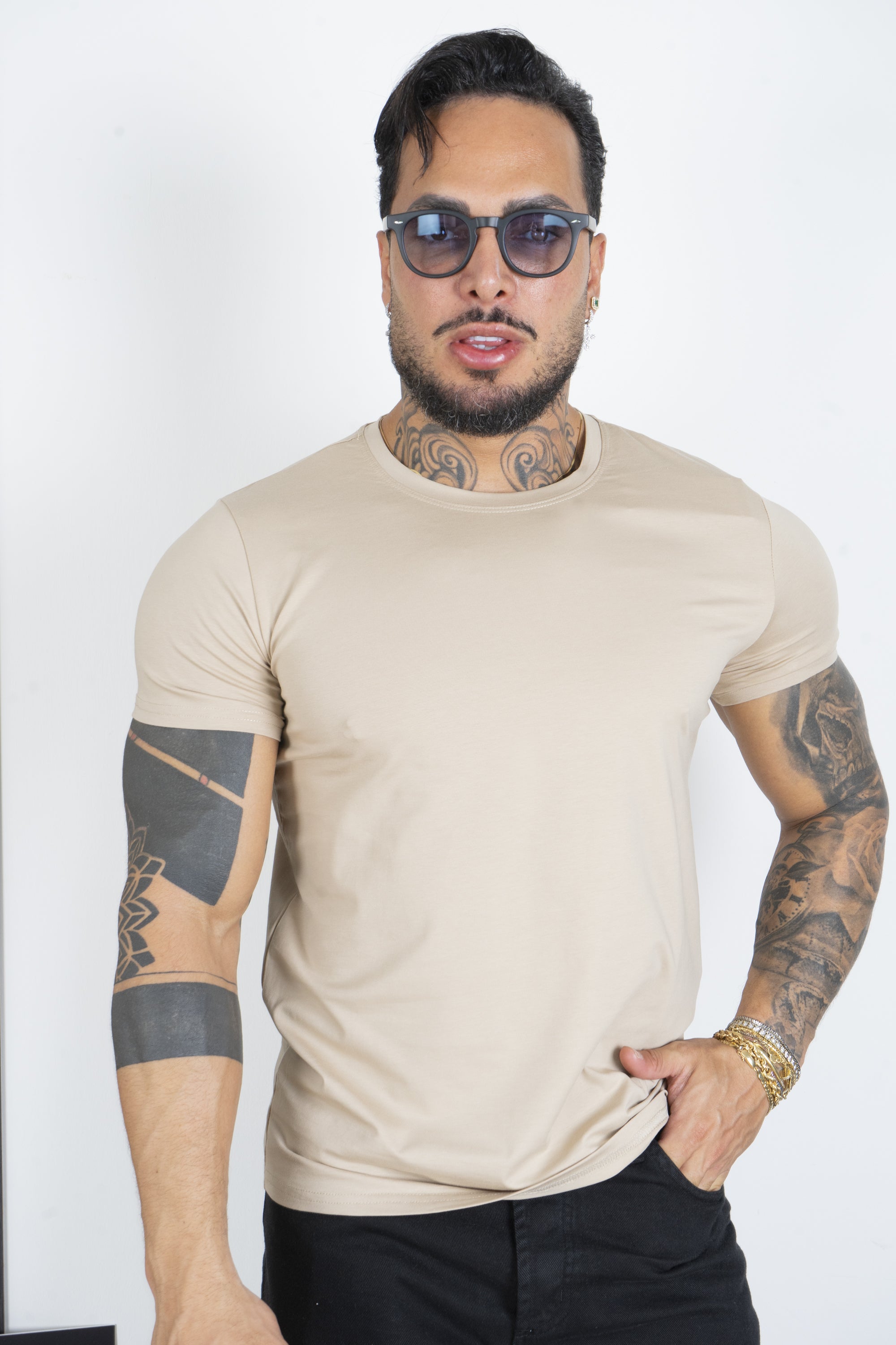 Slim Fit Basic Men's T-Shirt Solid Color Art. Ts163