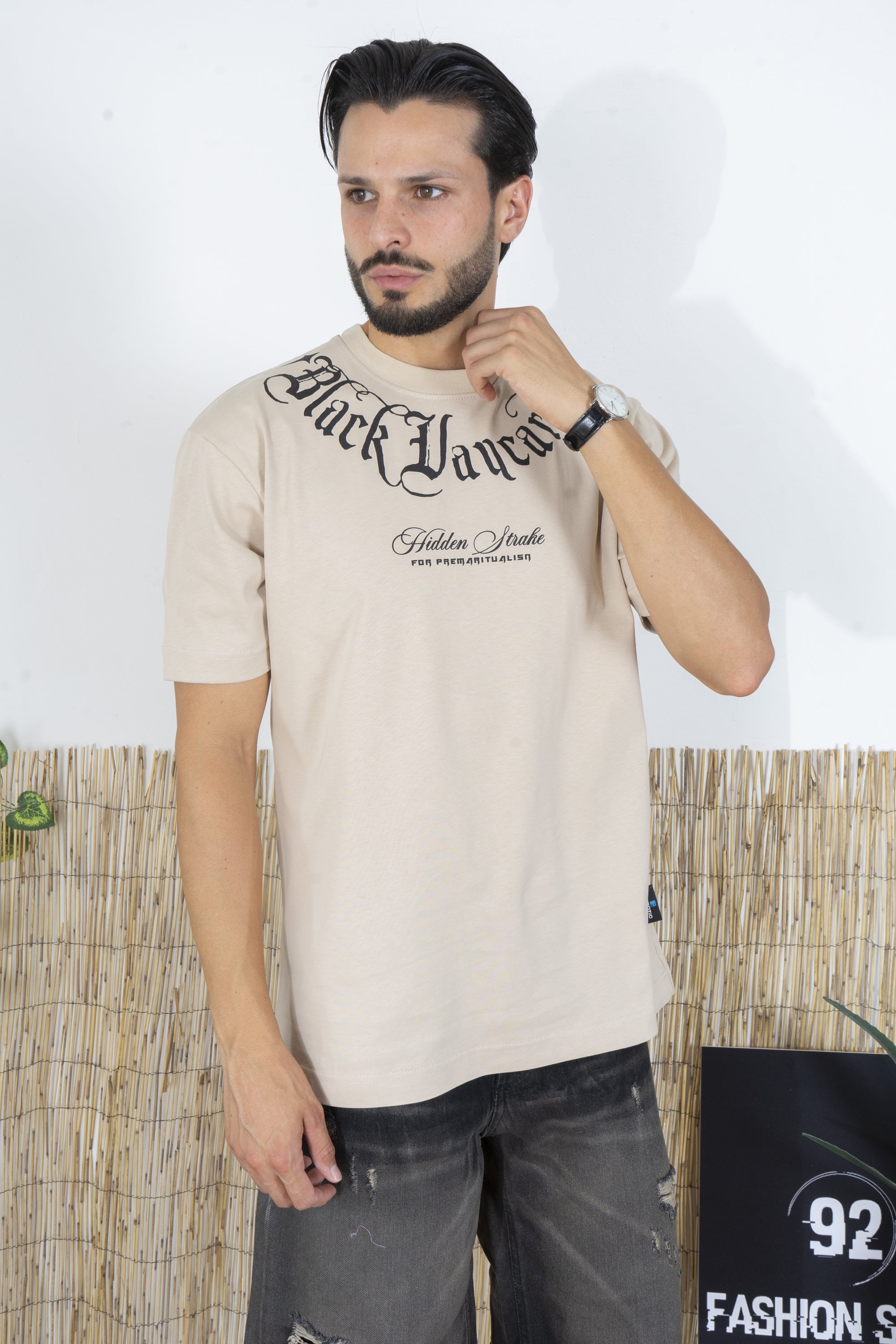 T-Shirt Hidden Con stampa Art. Ts271