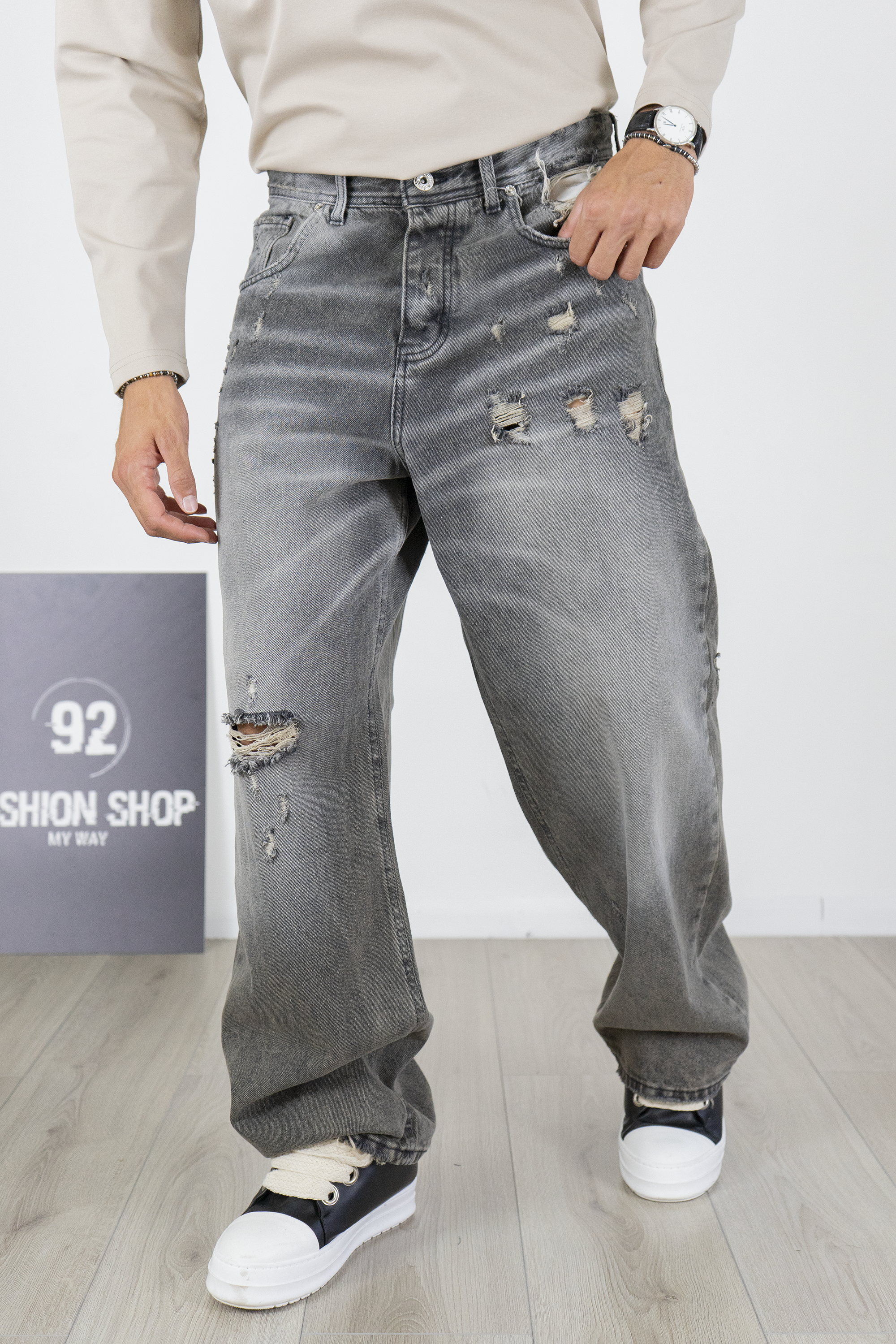 Jeans Uomo Baggy Grigio con Strappi Cianotic Art. JS547