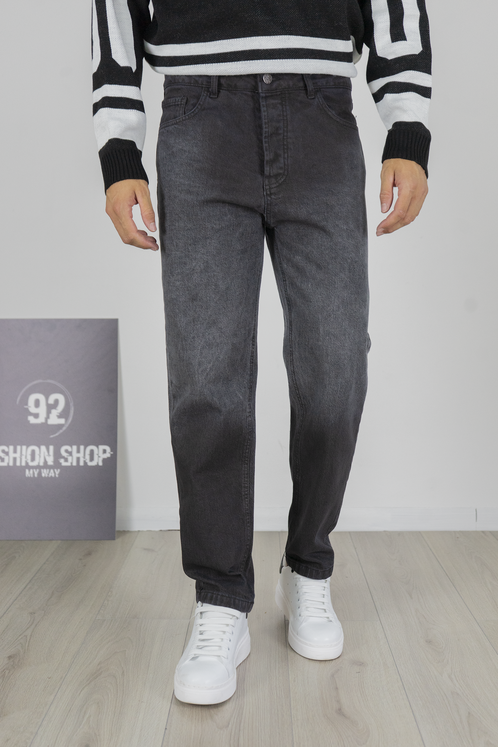 Jeans Uomo Nero a Gamba Dritta Art. JS534