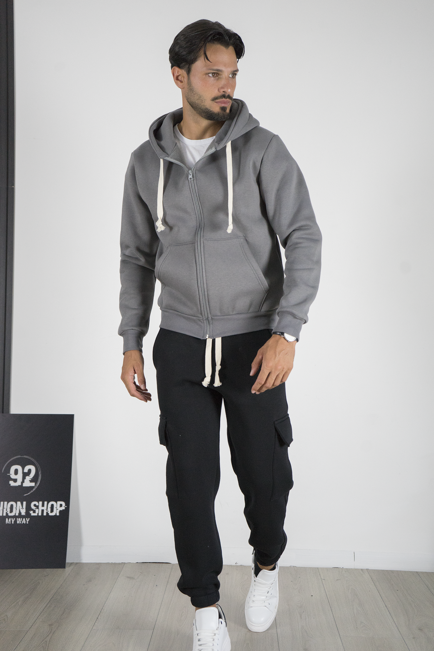 Completo Tuta Uomo con Felpa Zip e Pantalone Cargo Art. Tt110