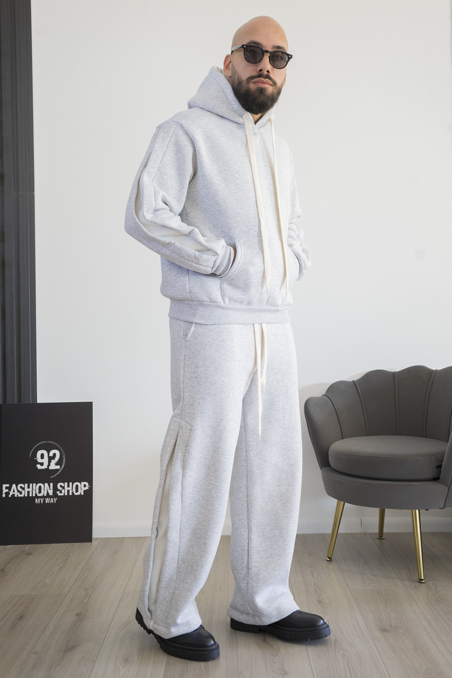 Completo Tuta Uomo Oversize con Bande Laterali Bianche Art. TT112