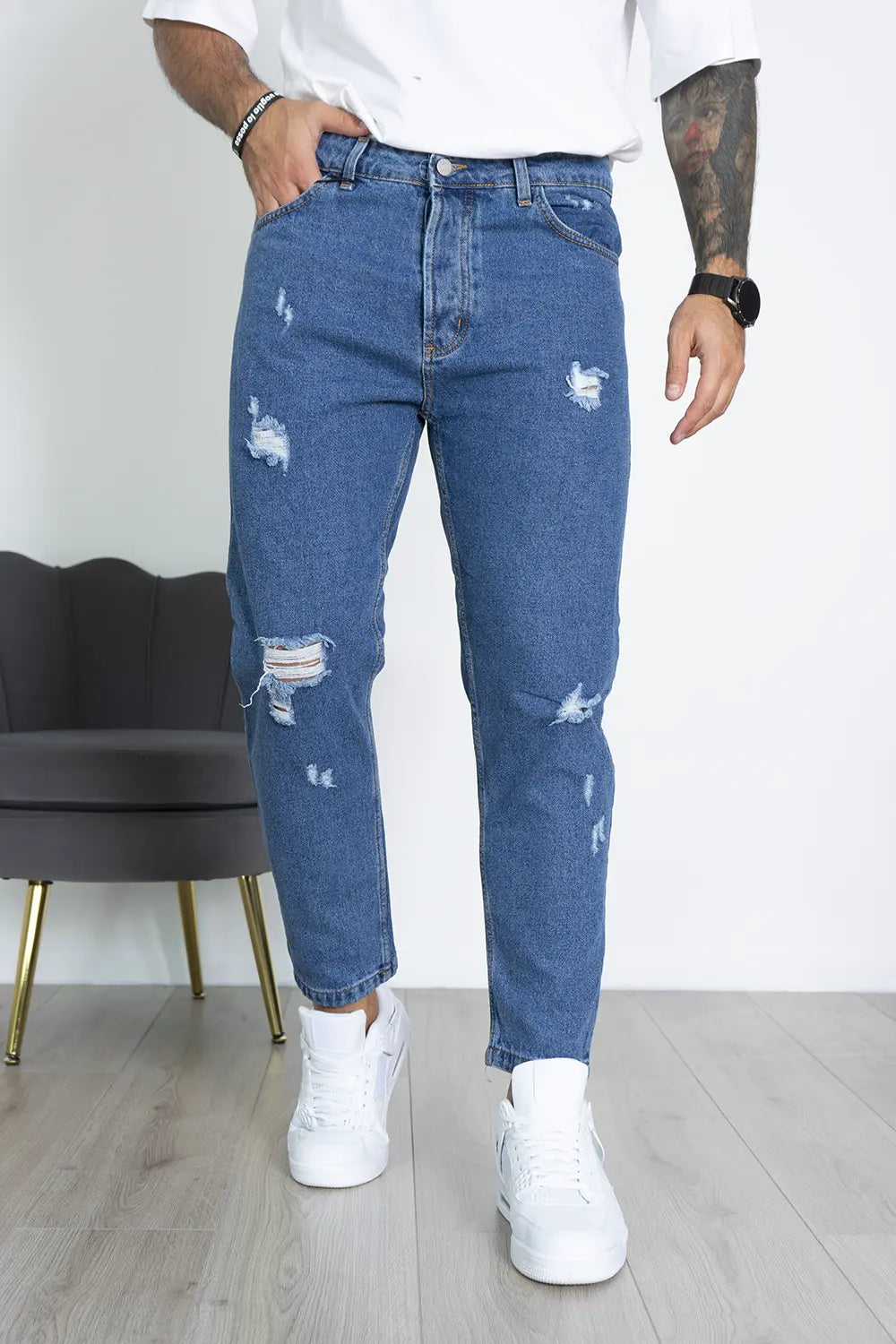 Jeans Con Abrasioni Art. JS486