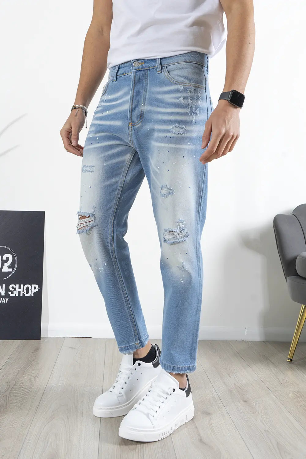 Jeans Carrot Con Sfumature e Abrasioni Art. JS509