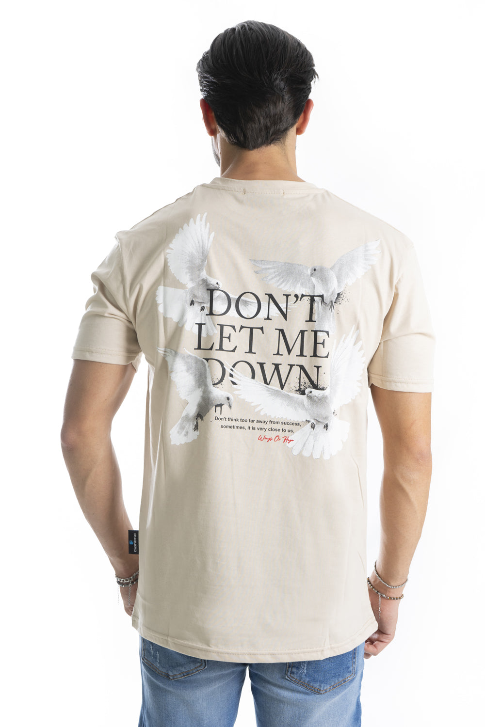 T-shirt uomo Con stampa ''Don't let me Down'' Art. Ts230