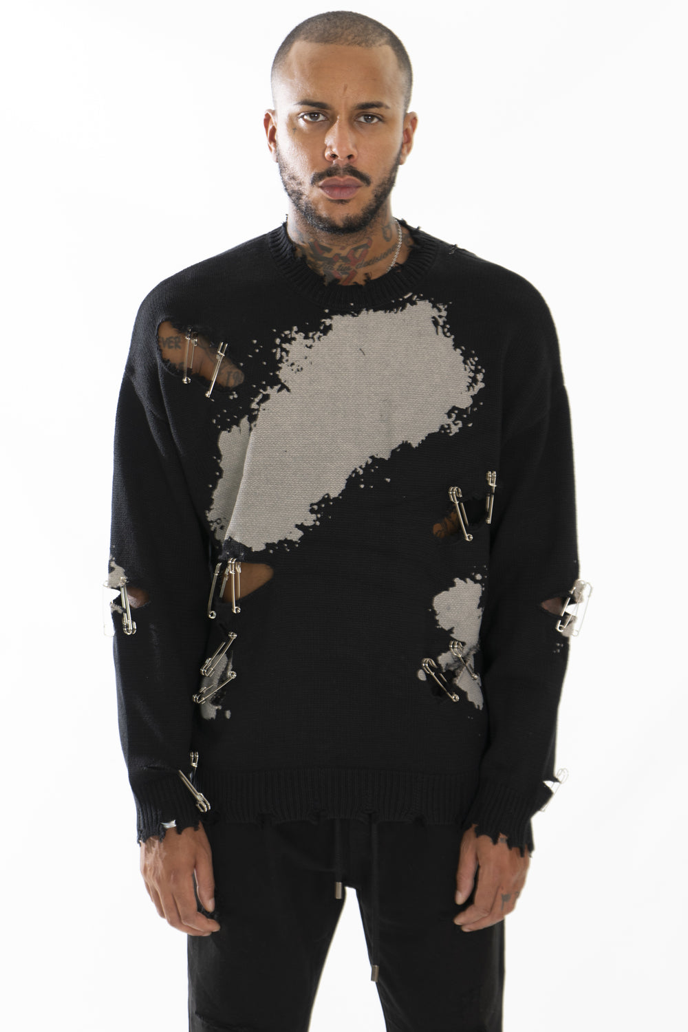 Maglione Uomo Con Spille e Rotture Art. Mg113