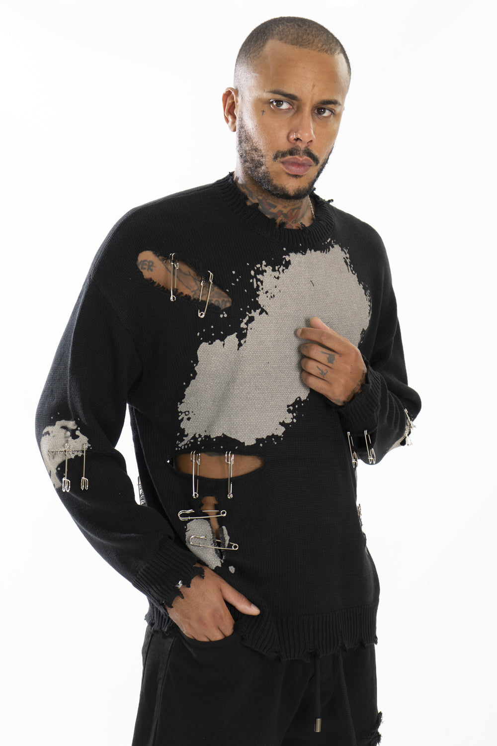 Maglione Uomo Con Spille e Rotture Art. Mg113