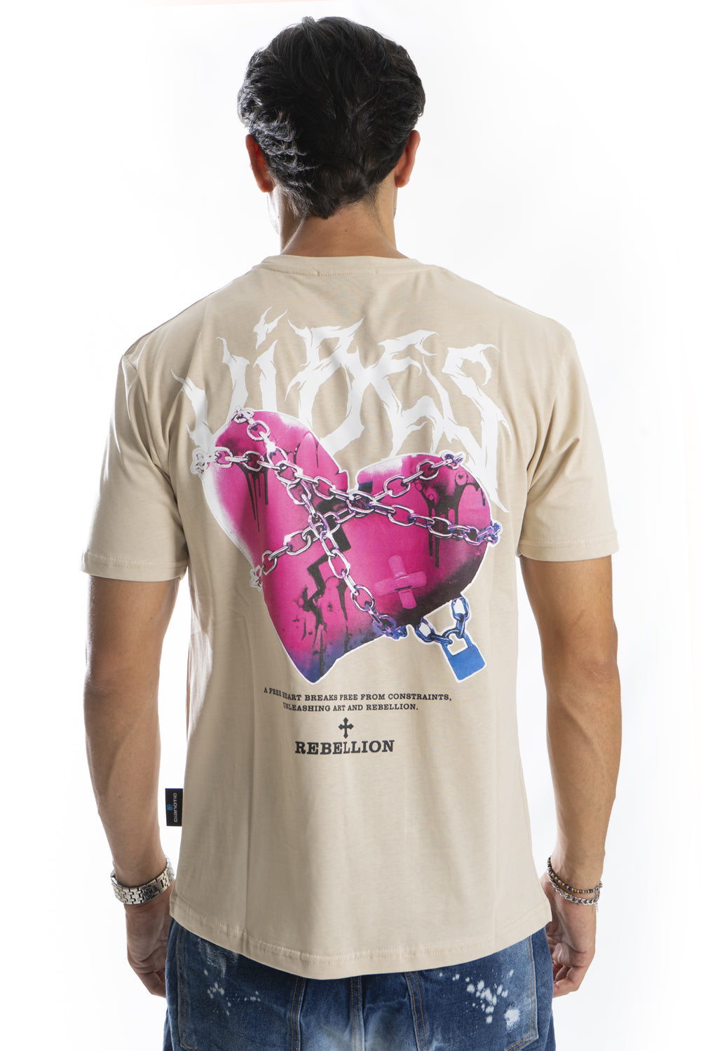 T-Shirt Uomo Girocollo con stampa '' Heart '' Art. Ts240