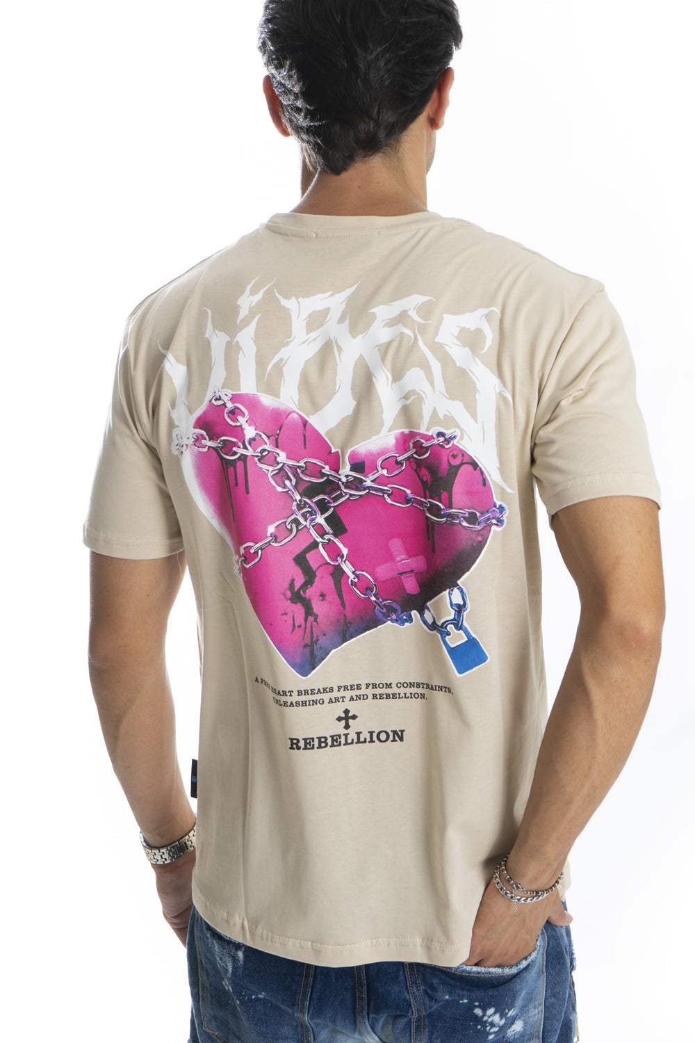 T-Shirt Uomo Girocollo con stampa '' Heart '' Art. Ts240