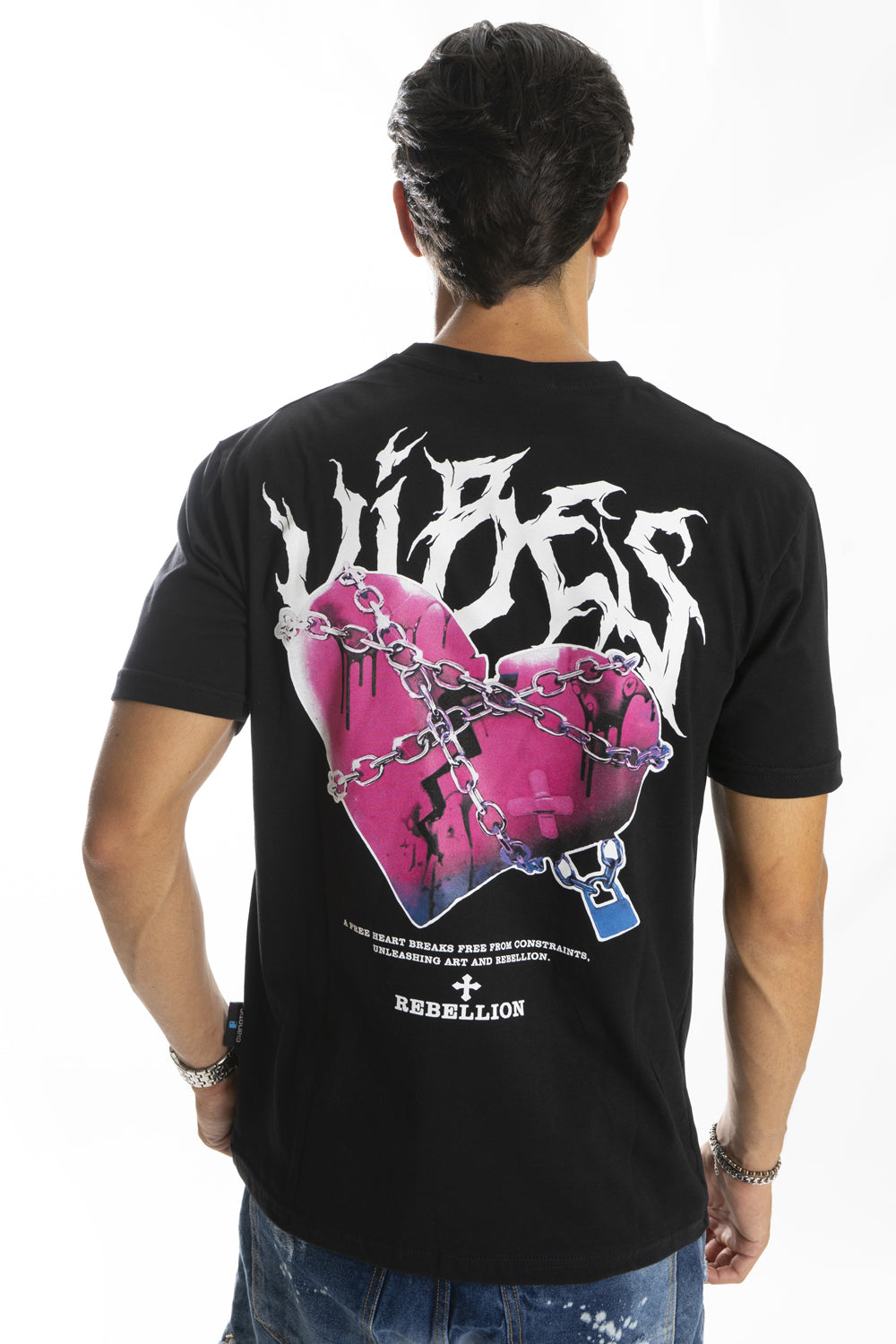 T-Shirt Uomo Girocollo con stampa '' Heart '' Art. Ts240