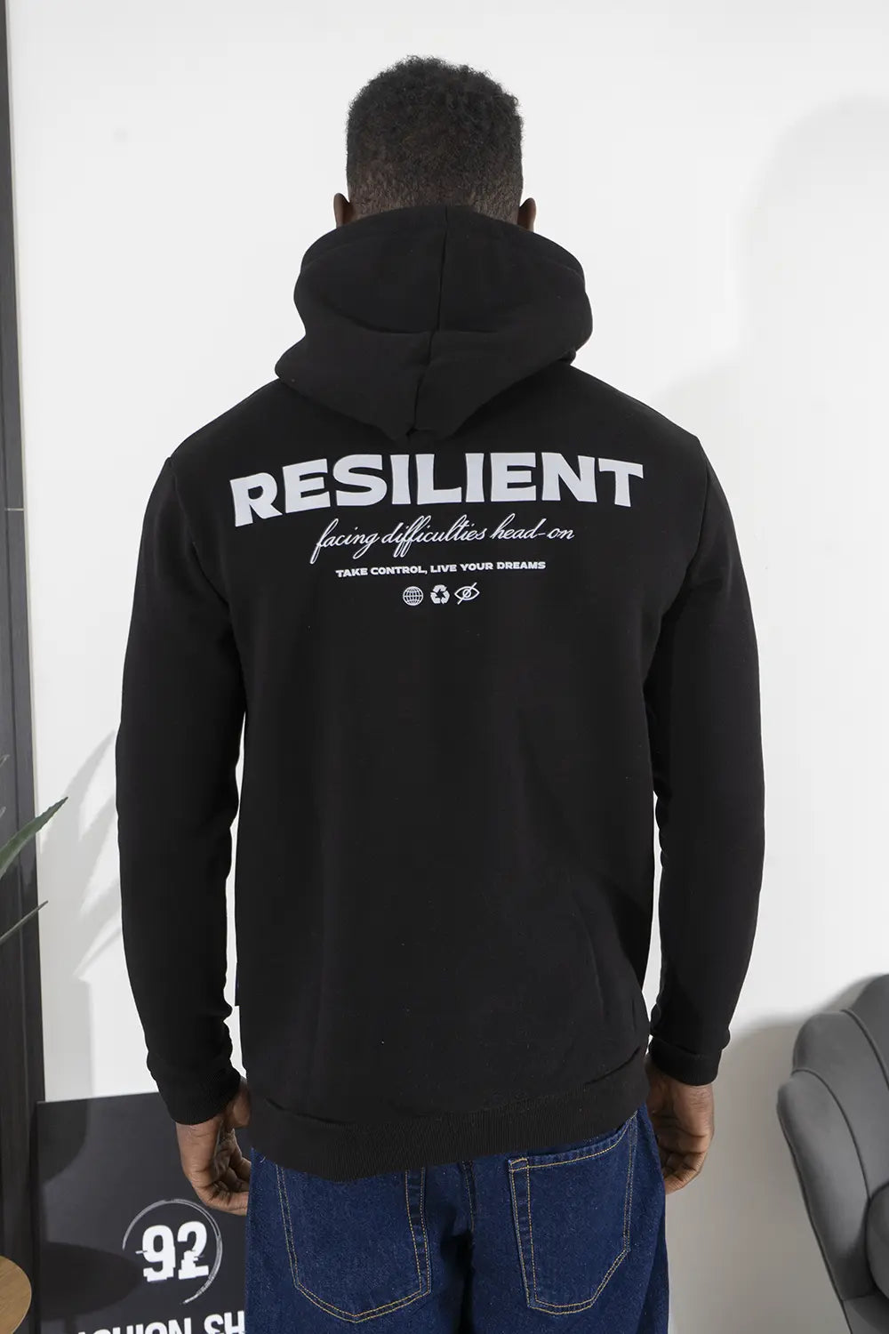 Felpa Uomo Con Cappuccio ''Resilient'' stampa in rilievo Art. Fe179