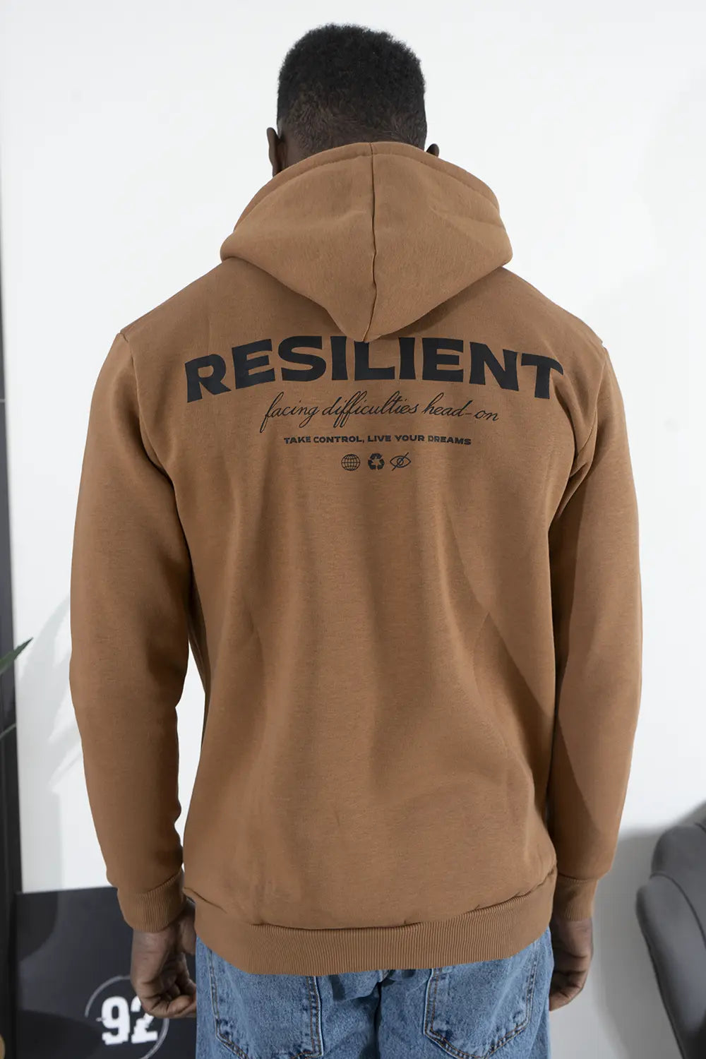 Felpa Uomo Con Cappuccio ''Resilient'' stampa in rilievo Art. Fe179