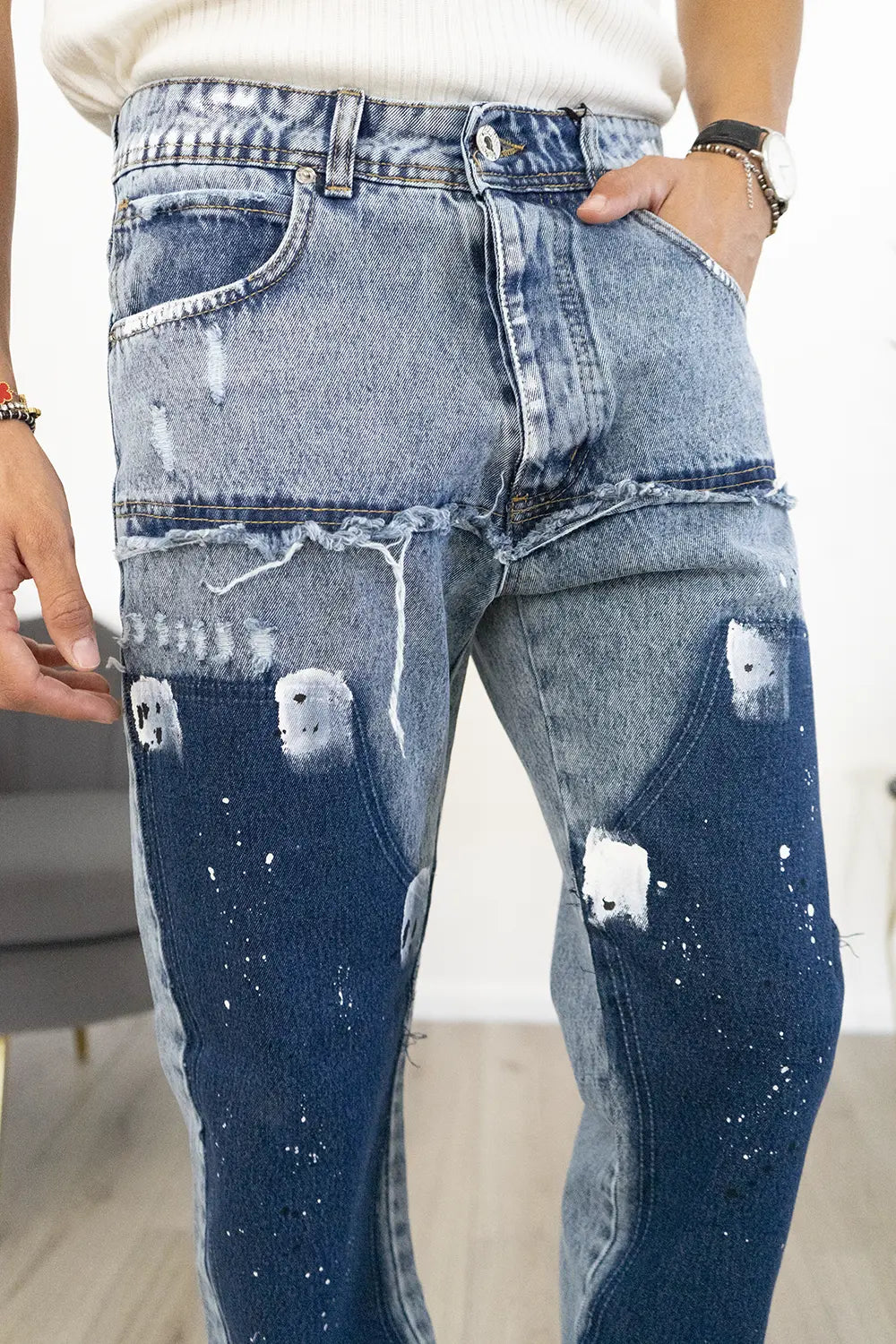 Jeans Con Sfumature e Tasche alle caviglie Art. Js484