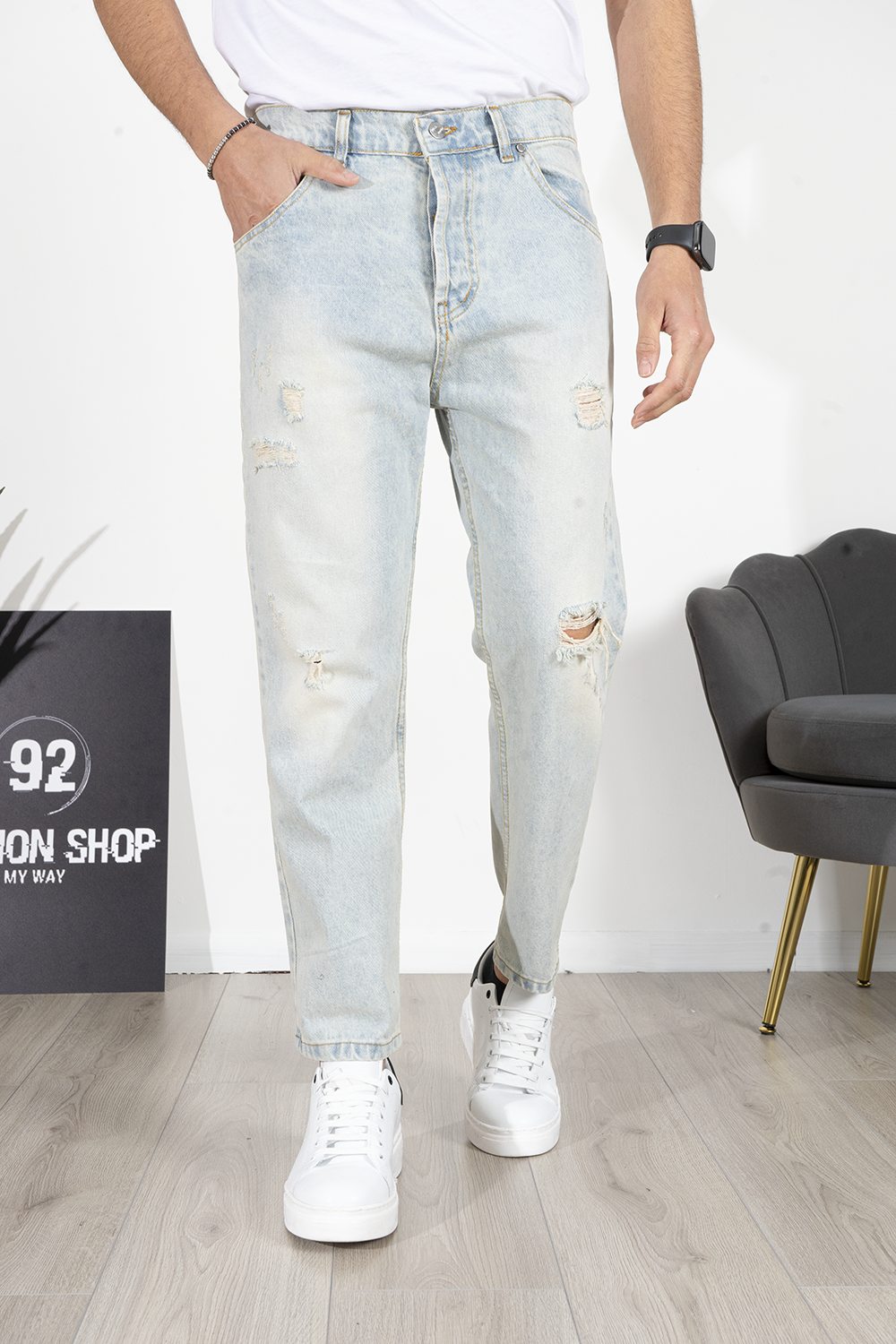 Jeans Uomo Straight Fit con Strappi e Dettagli Vintage Art. JS520