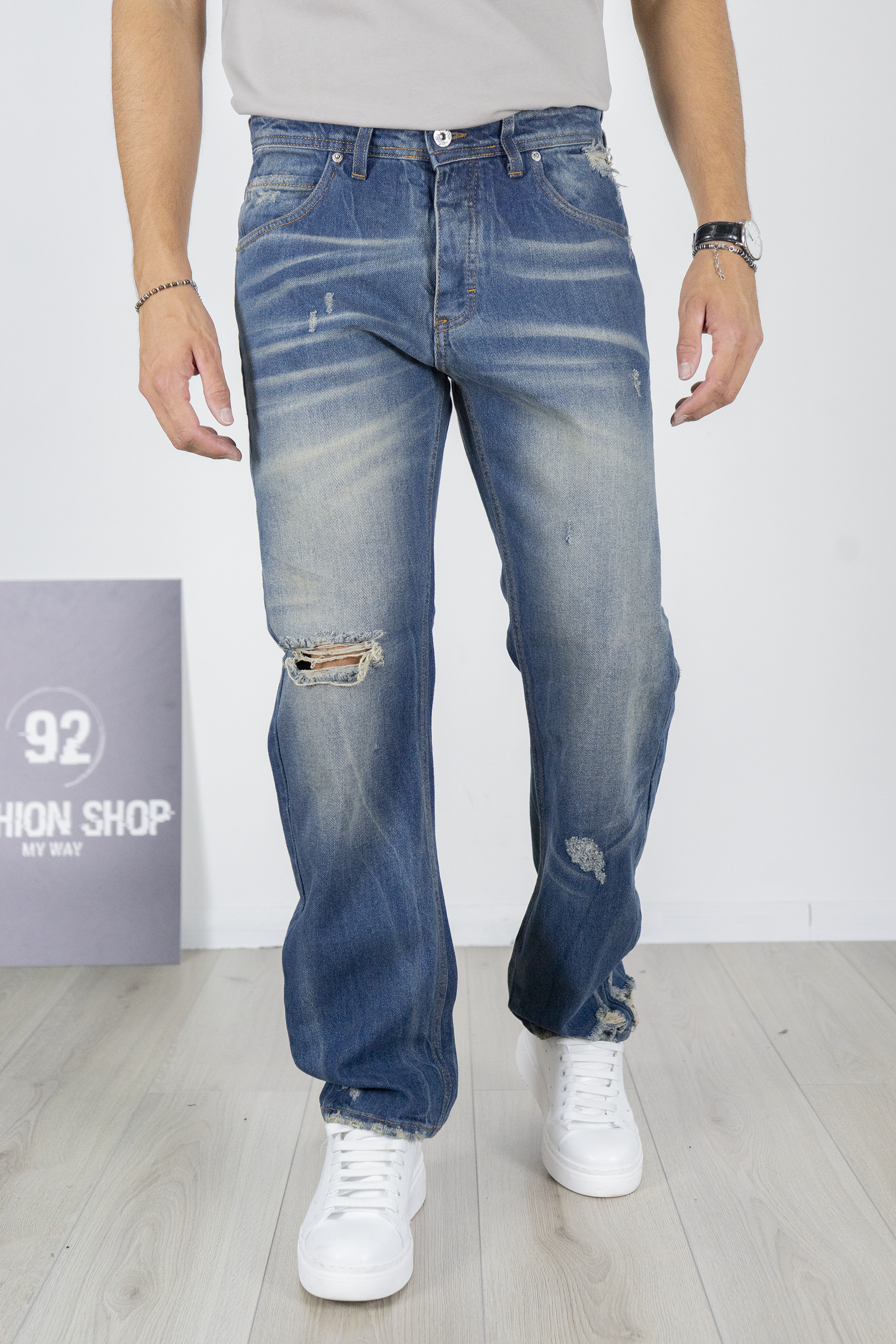 Jeans Uomo Blu Sabbiato con Strappi Art. Js550