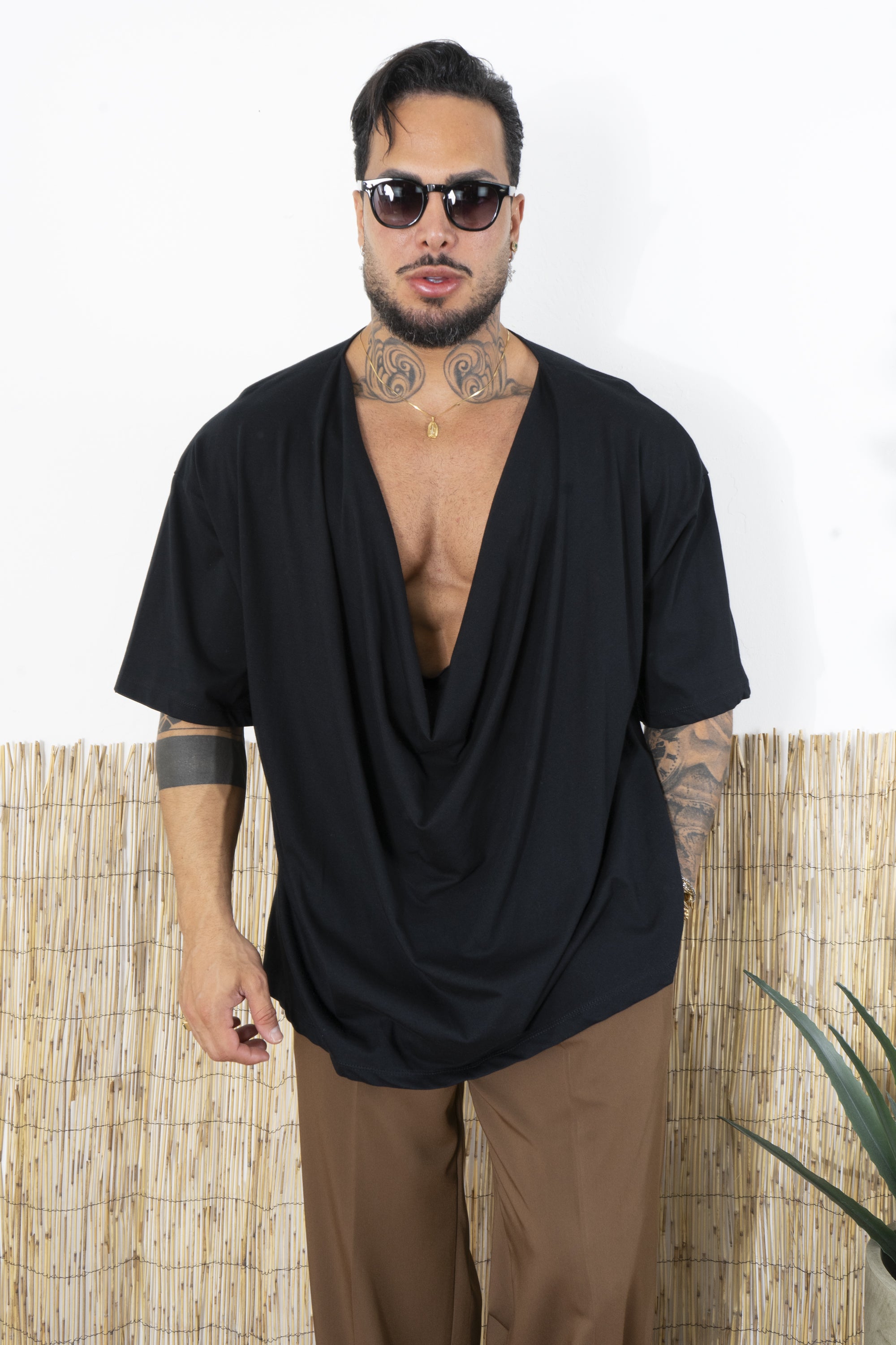 T-Shirt Uomo Bianca con Scollo Ampio Drappeggiato Art. TS264
