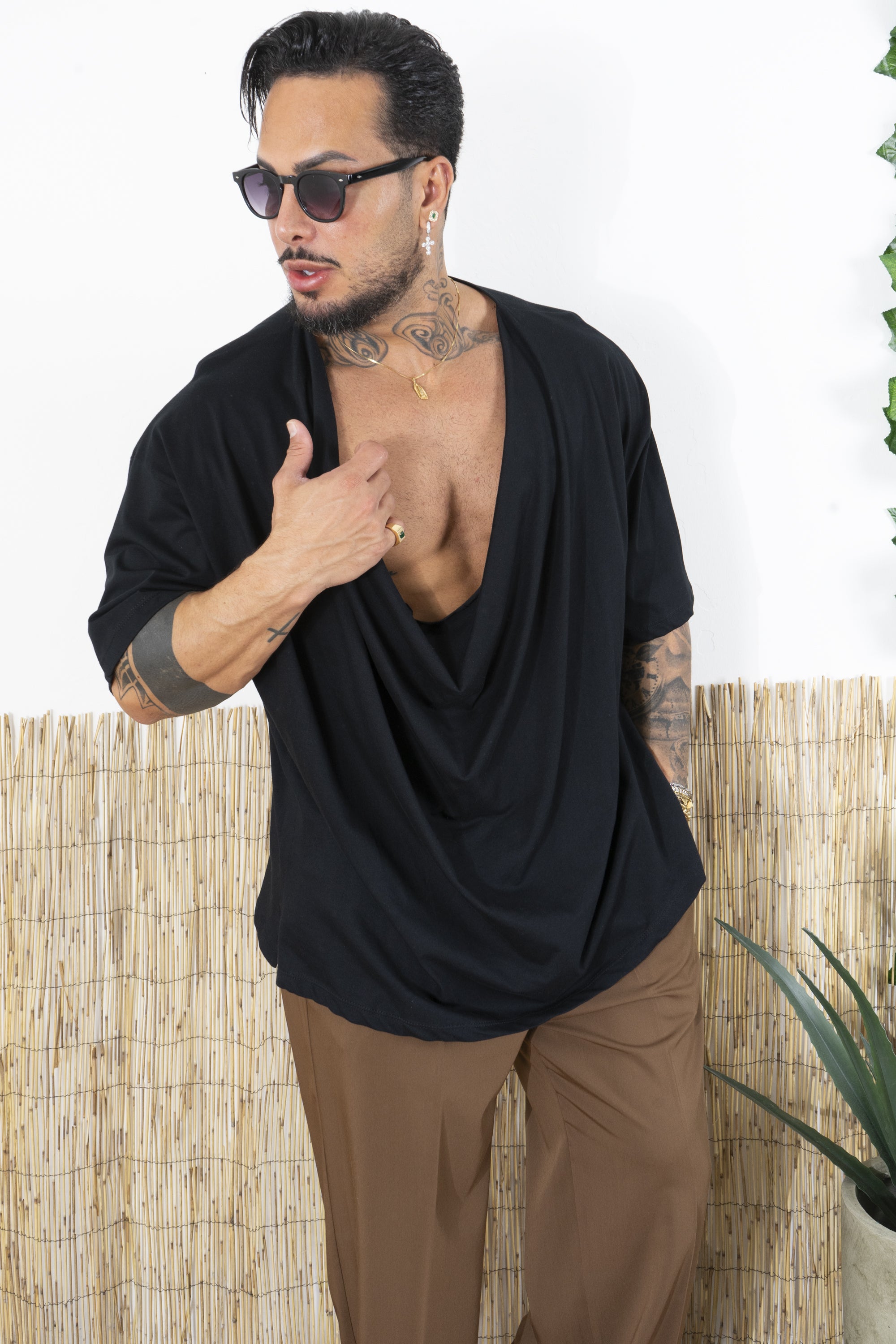 T-Shirt Uomo Bianca con Scollo Ampio Drappeggiato Art. TS264