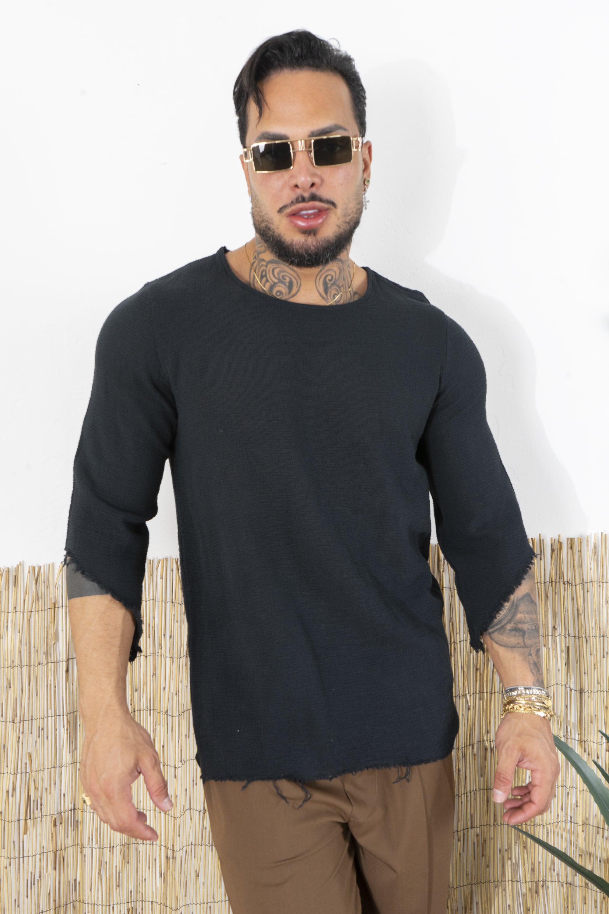 Men's Frayed T-Shirt Wide Neckline Art. Ts195