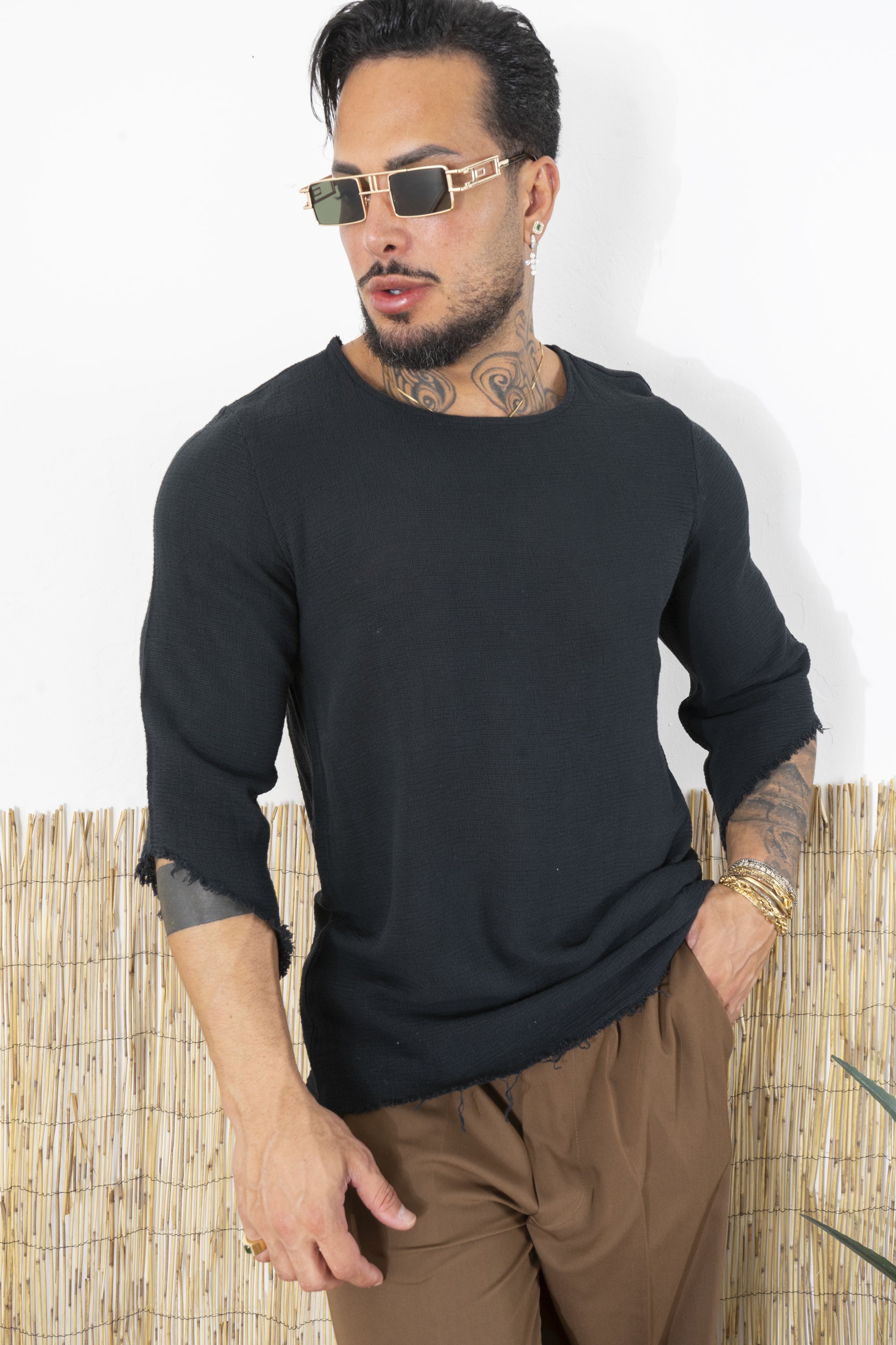 Men's Frayed T-Shirt Wide Neckline Art. Ts195