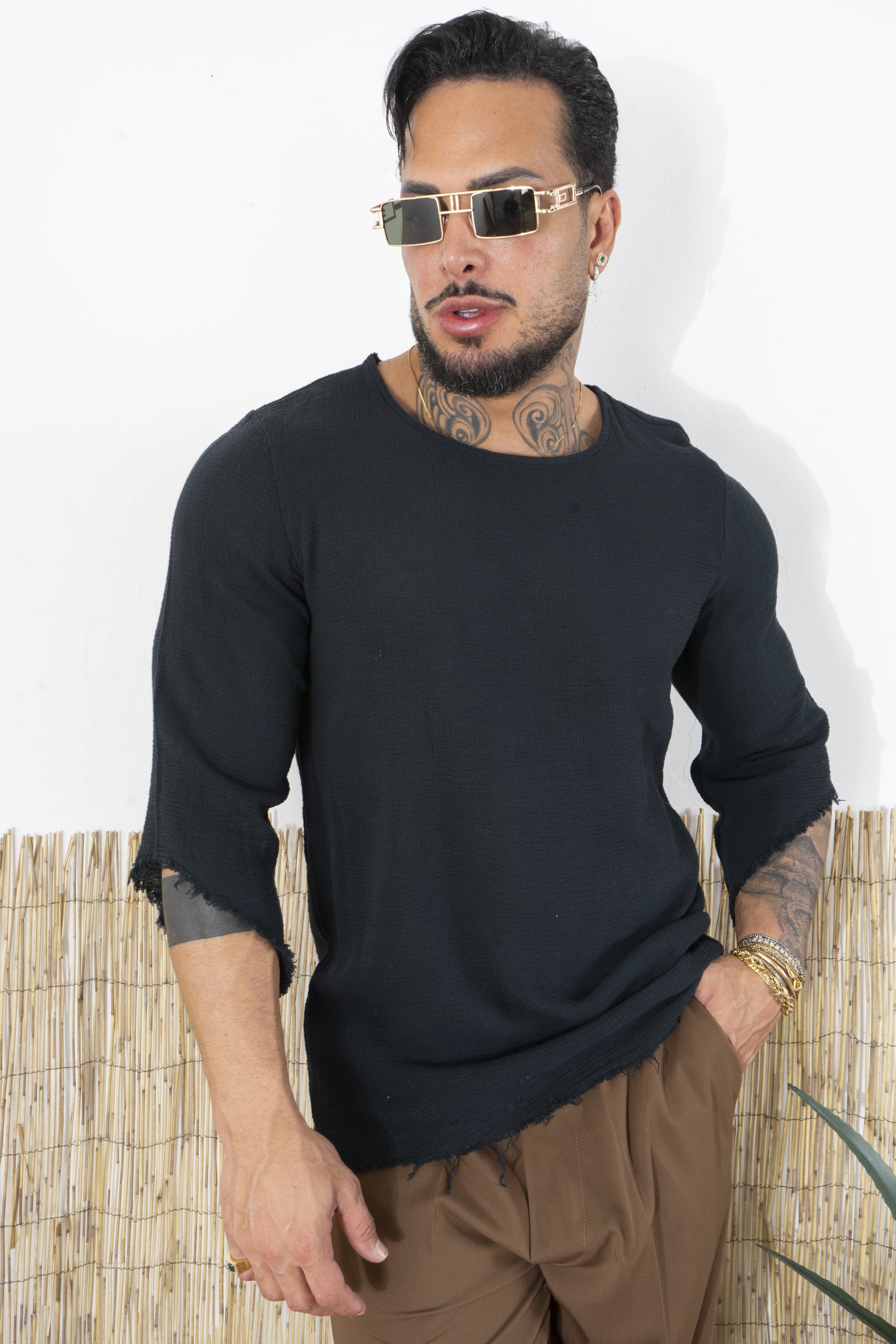 Men's Frayed T-Shirt Wide Neckline Art. Ts195