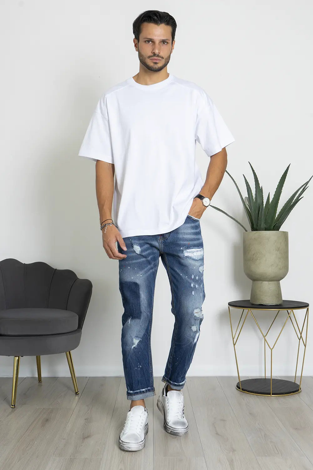 Jeans Con Toppa e Sfumature Art. Js474