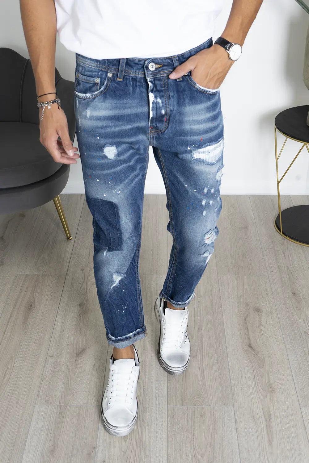 Jeans Con Toppa e Sfumature Art. Js474