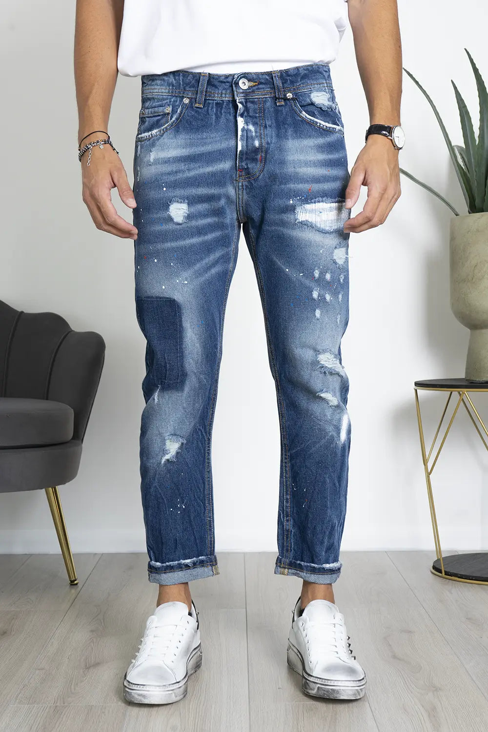 Jeans Con Toppa e Sfumature Art. Js474