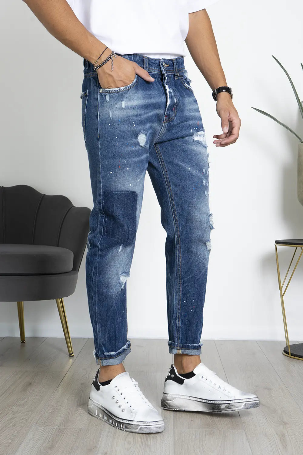 Jeans Con Toppa e Sfumature Art. Js474