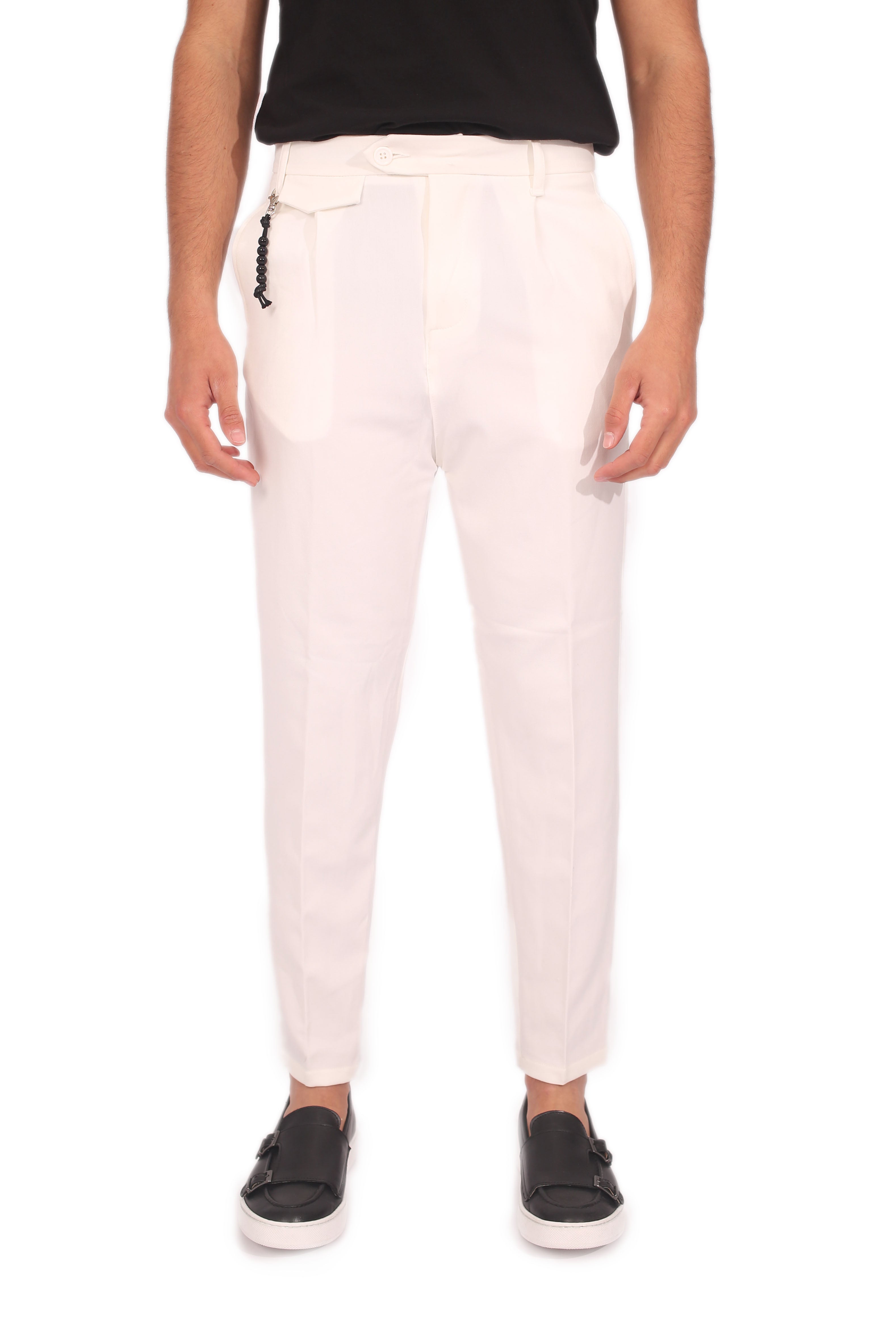 Pantalone Bianco Uomo Cavallo Basso Con Pinces Bottone Laterale Tasca America Art. Pt78