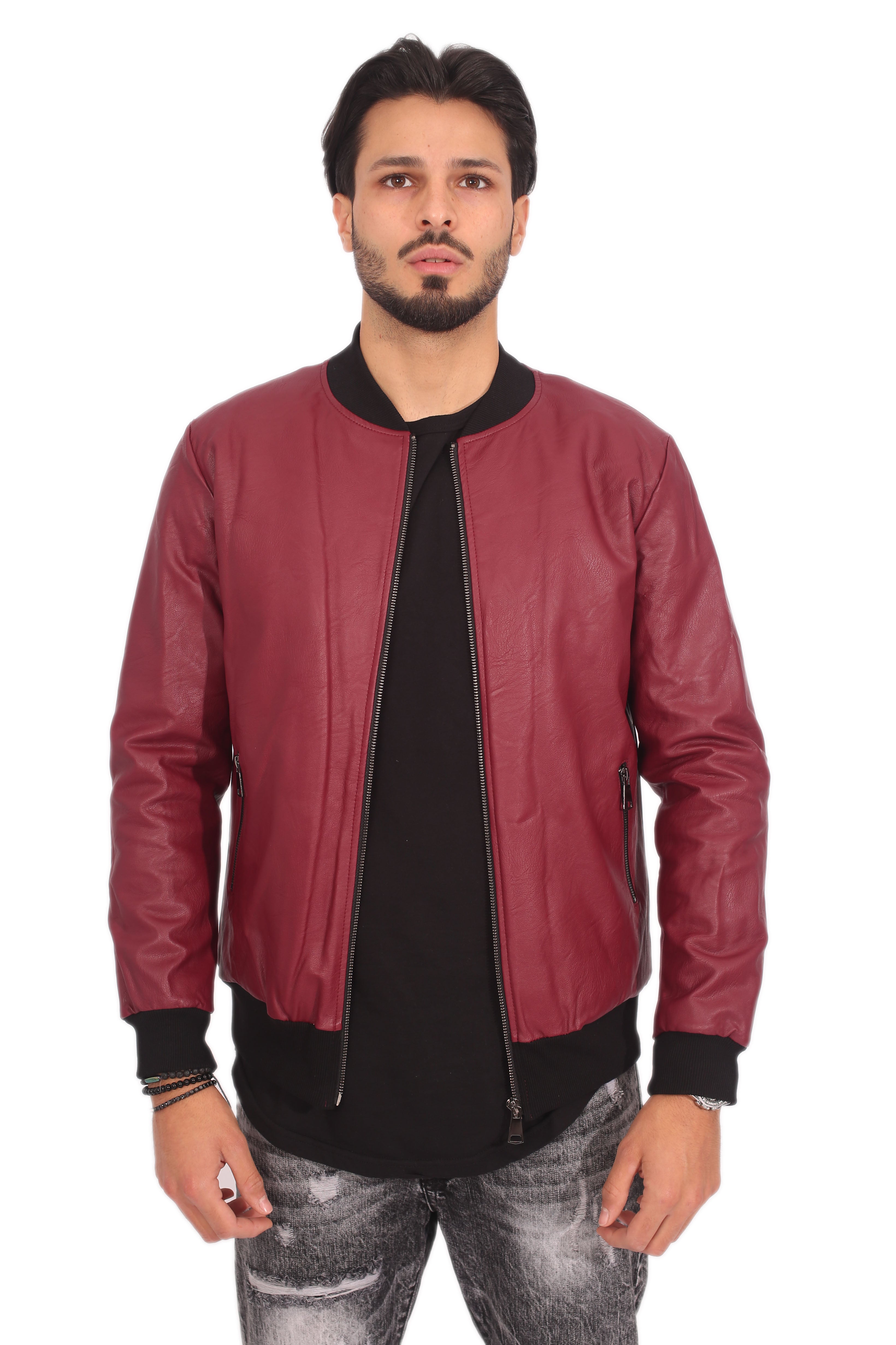 Giubbotto Giacca Uomo Ecopelle Art. Gb63 - 92 Fashion Shop  Descrizione: -Colore: Bordeaux-Modello: Bomber ecopelle -Composizione: 100% Polyestere -Vestibilità: Regular fit -Dettagli: Girocollo, tasche laterali, Elastico su polsi e sull'orlo -Il modello è Alto 180 Cm x 70 Kg e Indossa la Taglia M 