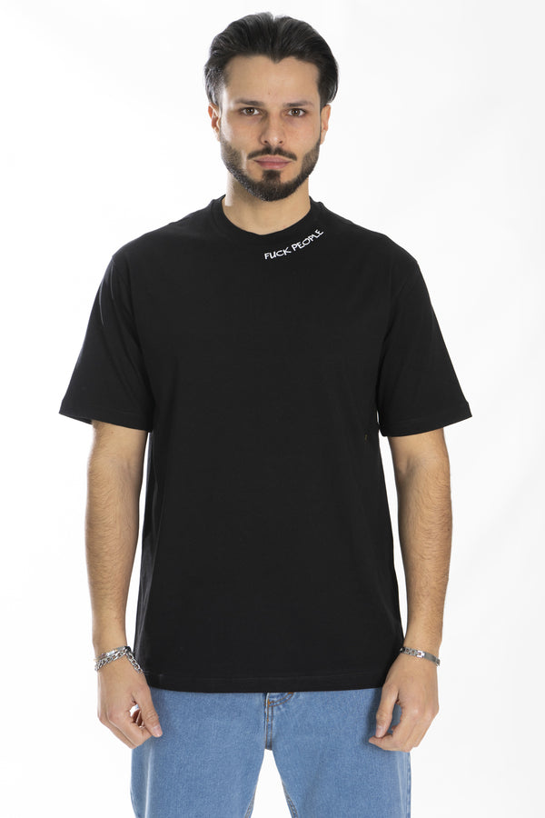 T-shirt homme imprimé sur le cou F**K People Art. Ts167