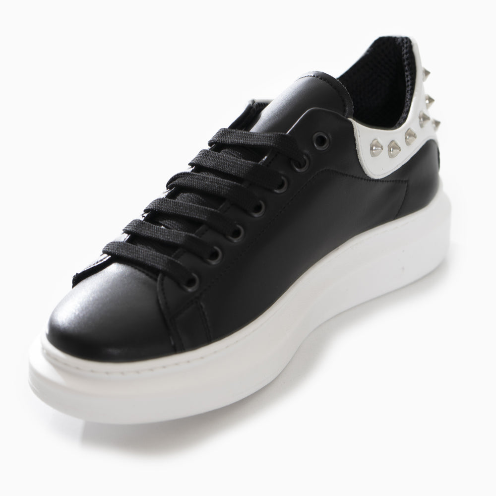 Sneakers Uomo Punta Rotonda Retro Nero Con Borchie Art. SC68