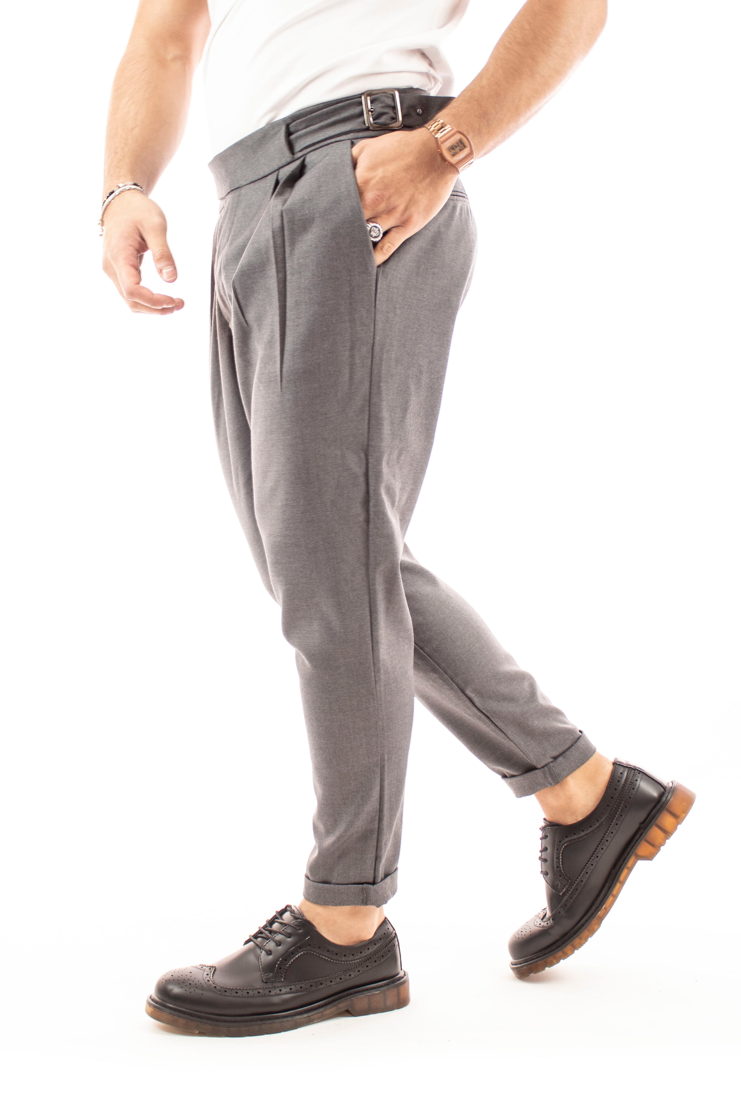 Pantalone Grigio Uomo Vita Alta Blacksvnday Tasca America Con Doppio Cinturino Pinces Cavallo Basso Art. Pt74