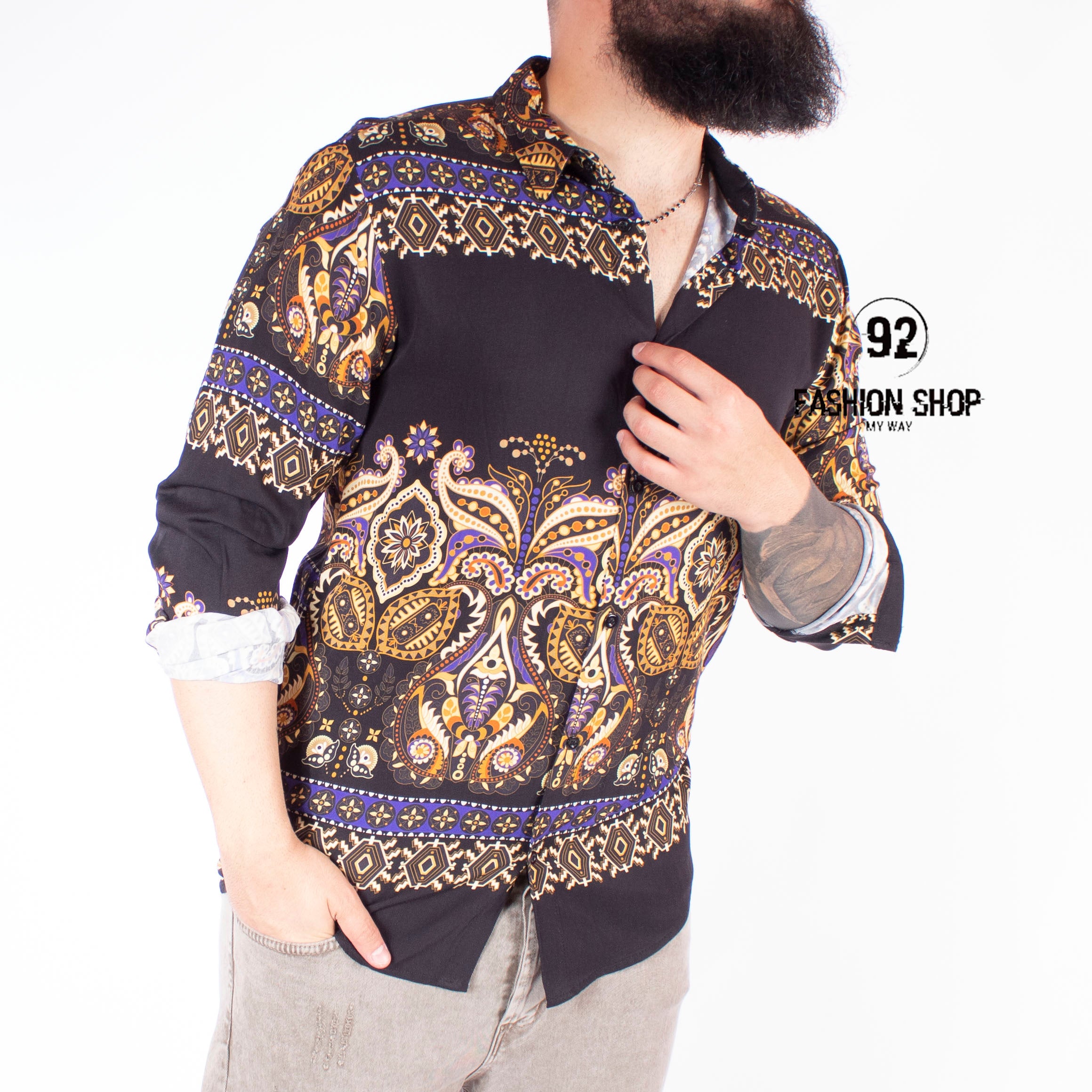 CAMICIA UOMO ART. MANDALA FANTASIA SU BASE NERA ART. CM47